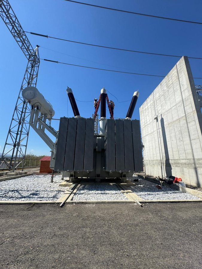 125 MVA 230 kV power transformer at substation